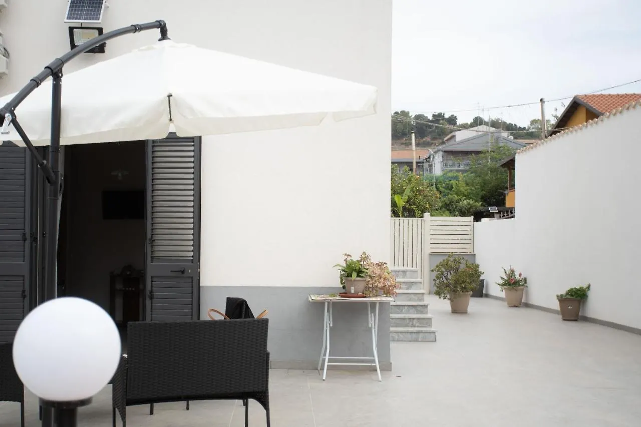 Casa Vacanze Parisi Villaggio Mosè