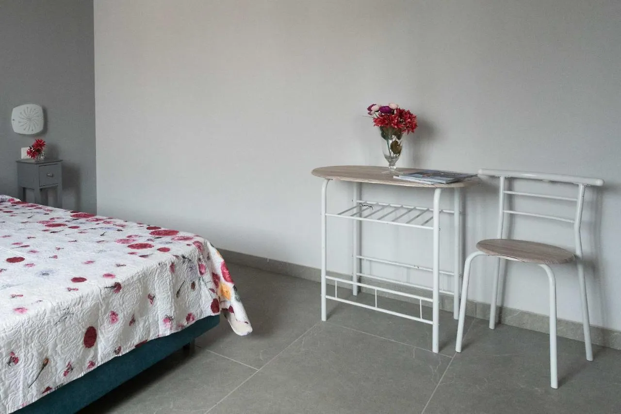 Casa Vacanze Parisi Villaggio Mose  Guest house